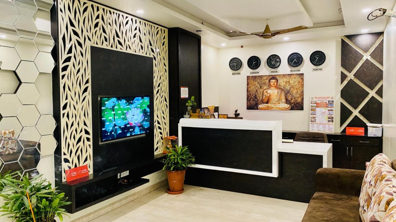 Hotel Pulse Inn Near Railway Station 자이푸르 외부 사진