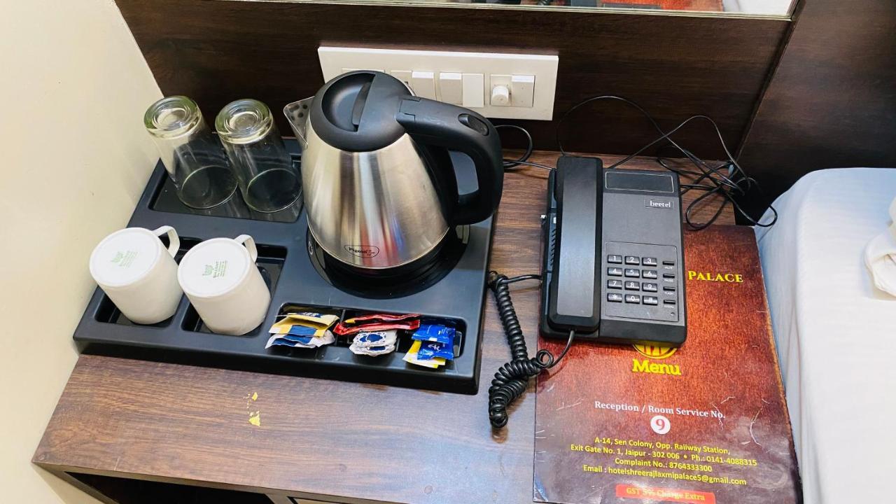Hotel Pulse Inn Near Railway Station 자이푸르 외부 사진