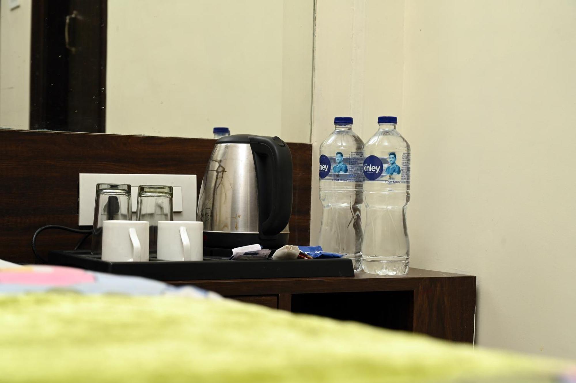Hotel Pulse Inn Near Railway Station 자이푸르 외부 사진