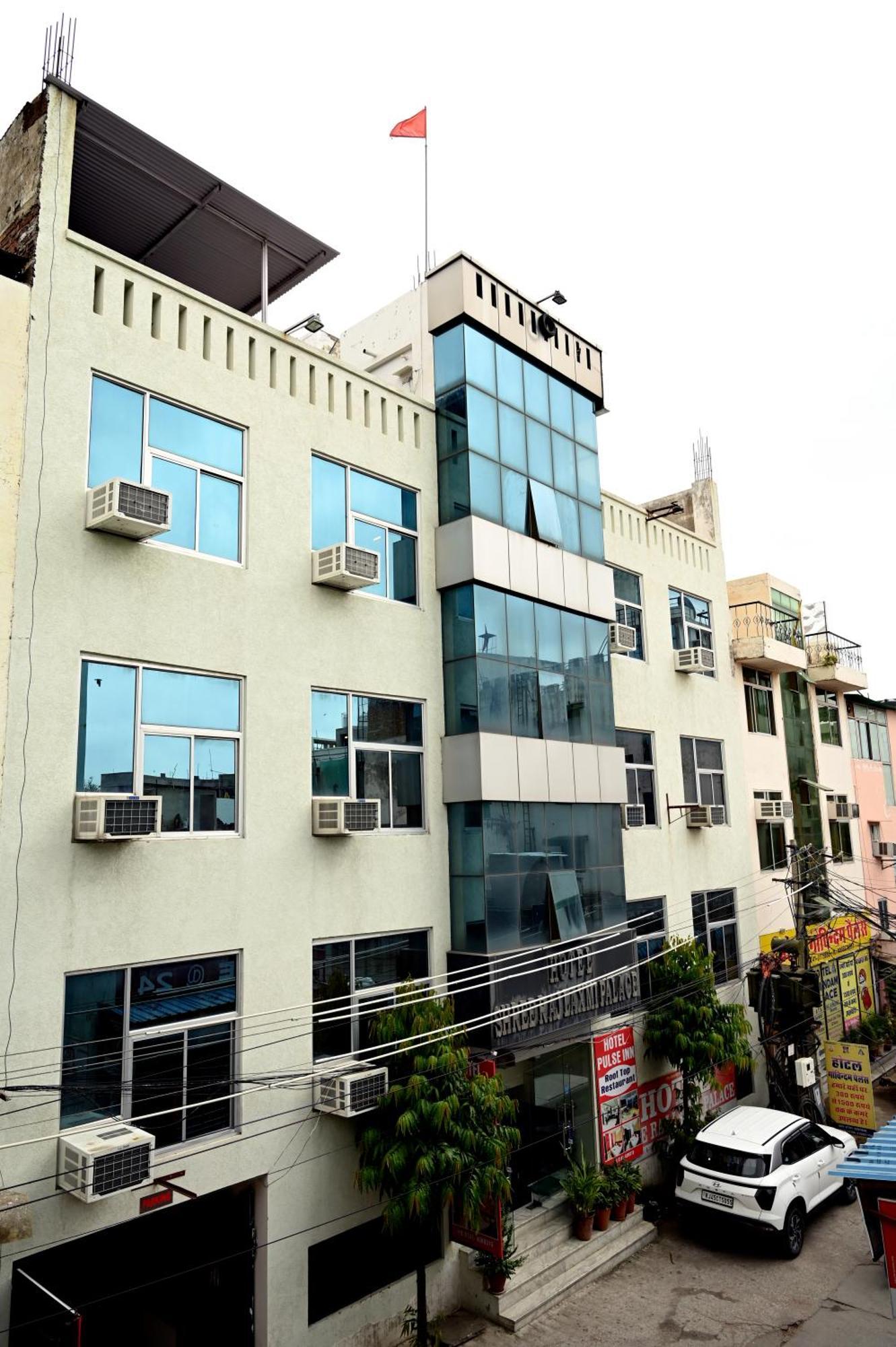 Hotel Pulse Inn Near Railway Station 자이푸르 외부 사진